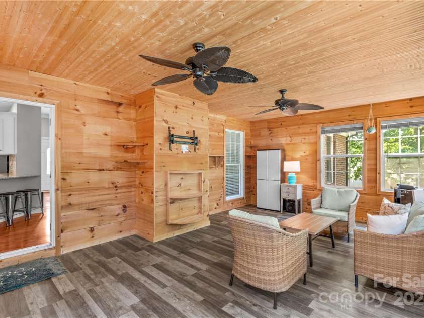 4159 Isle Of Pines Drive, Denver, NC 28037.  MLS# CAR4241494, YatesRealty ID 21146. 