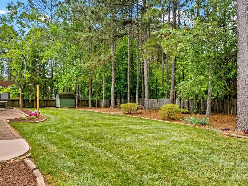 4159 Isle Of Pines Drive, Denver, NC 28037.  MLS# CAR4241494, YatesRealty ID 21146. 