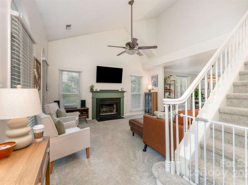 8624 Canter Post Drive, Charlotte, NC 28216.  MLS# CAR4265076, YatesRealty ID 21147. 