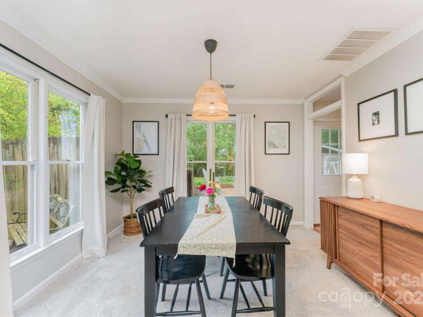 8624 Canter Post Drive, Charlotte, NC 28216.  MLS# CAR4265076, YatesRealty ID 21147. 