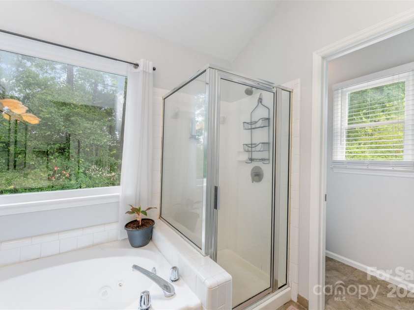 8624 Canter Post Drive, Charlotte, NC 28216.  MLS# CAR4265076, YatesRealty ID 21147. 