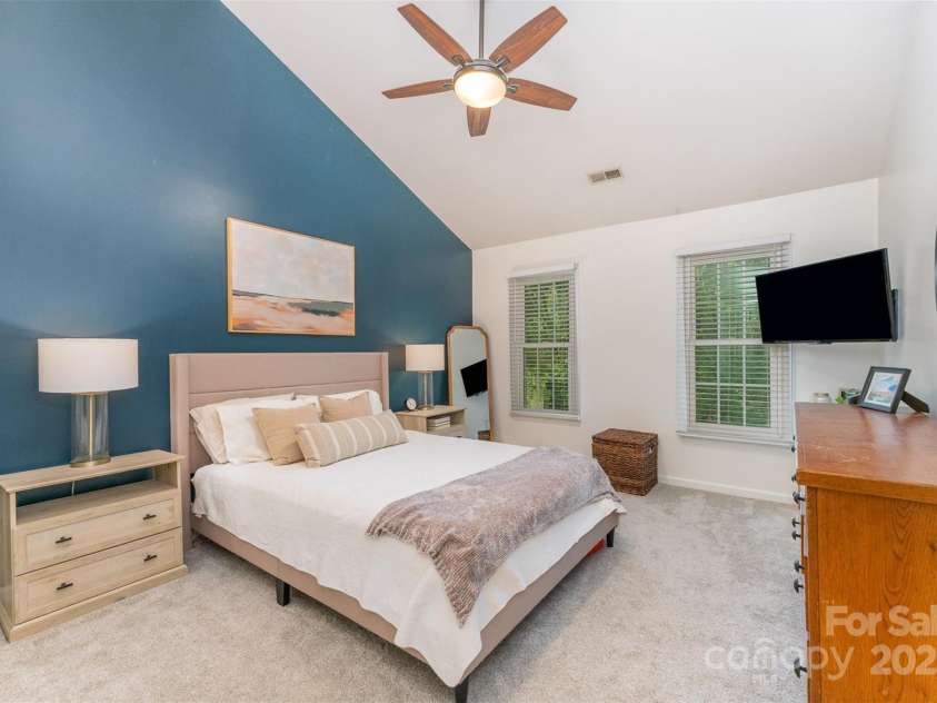 8624 Canter Post Drive, Charlotte, NC 28216.  MLS# CAR4265076, YatesRealty ID 21147. Primary bedroom