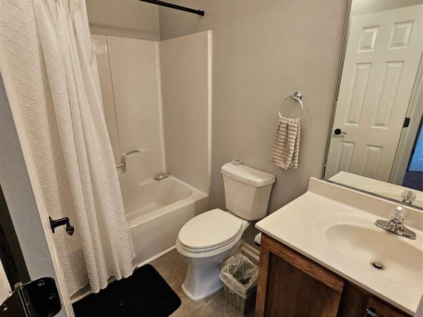 7562 Petrea Lane, Charlotte, NC 28227.  MLS# CAR4258521, YatesRealty ID 21148. 
