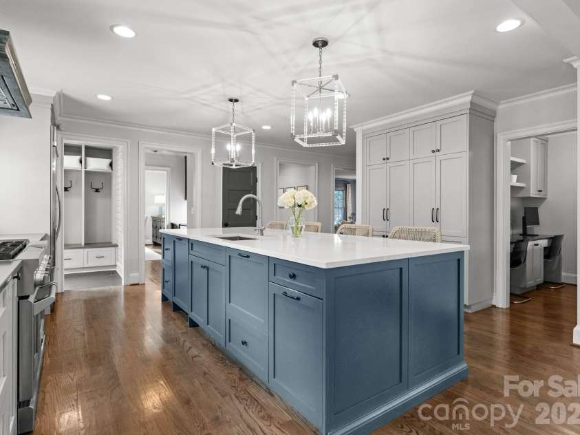 1843 Maryland Avenue, Charlotte, NC 28209.  MLS# CAR4363268, YatesRealty ID 21149. 