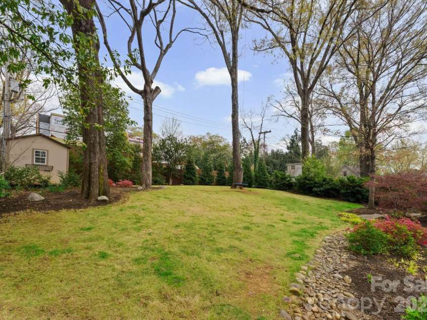 1843 Maryland Avenue, Charlotte, NC 28209.  MLS# CAR4363268, YatesRealty ID 21149. 