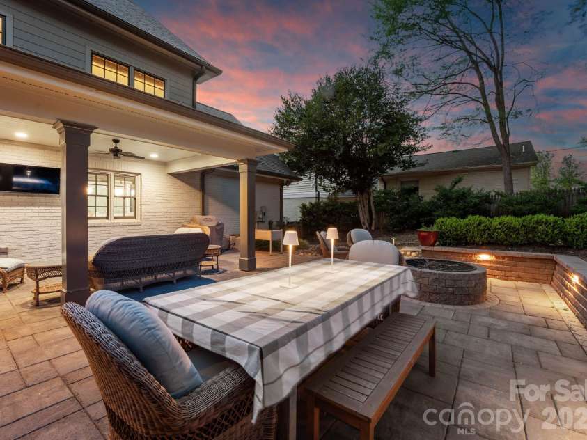 1843 Maryland Avenue, Charlotte, NC 28209.  MLS# CAR4363268, YatesRealty ID 21149. Patio