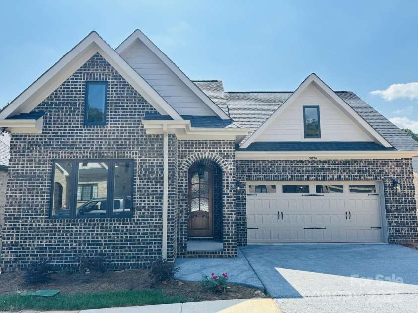 #92 Silver Trace Lane, Denver, NC 28037.  MLS# CAR4222483, YatesRealty ID 2115. 