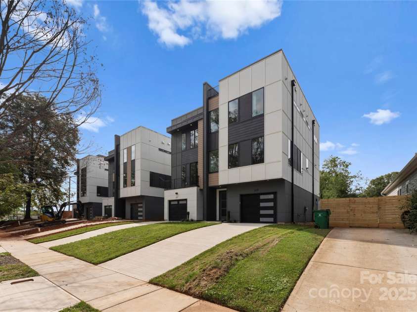213 Keswick Avenue, Charlotte, NC 28206.  MLS# CAR4271120, YatesRealty ID 21150. 