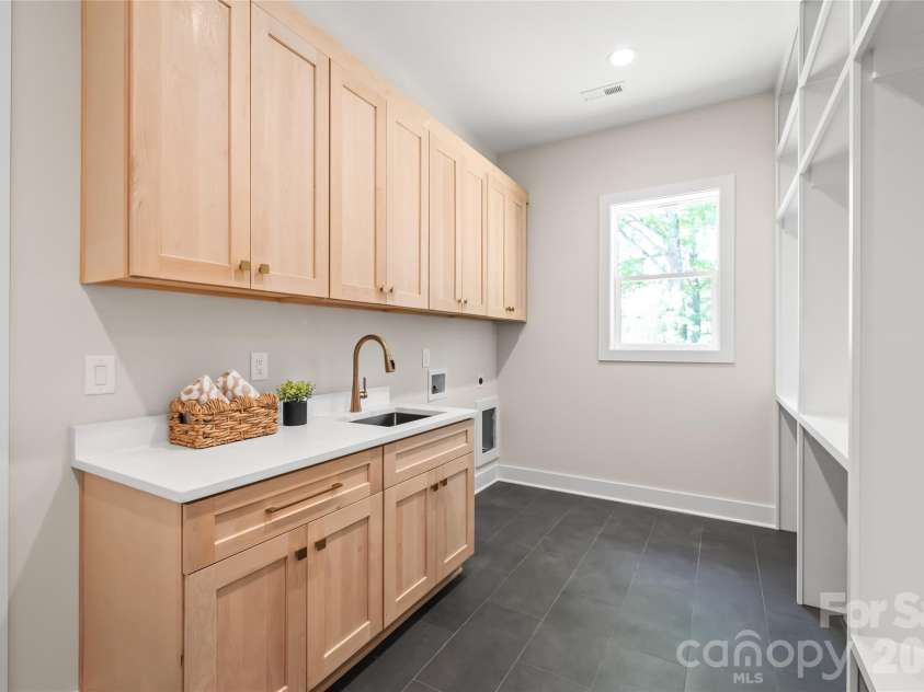 1220 Cuthbertson Road, Waxhaw, NC 28173.  MLS# CAR4373871, YatesRealty ID 21152. 