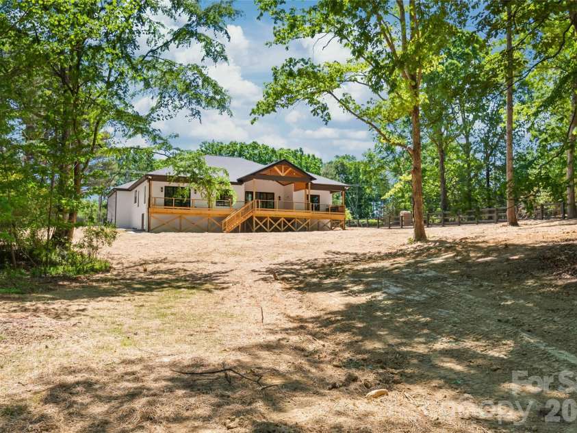 1220 Cuthbertson Road, Waxhaw, NC 28173.  MLS# CAR4373871, YatesRealty ID 21152. 