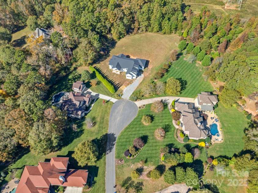 5039 Eliza Long Wilkie Drive, Huntersville, NC 28078.  MLS# CAR4240694, YatesRealty ID 21152. Aerial of the 2.39ac and culdesac