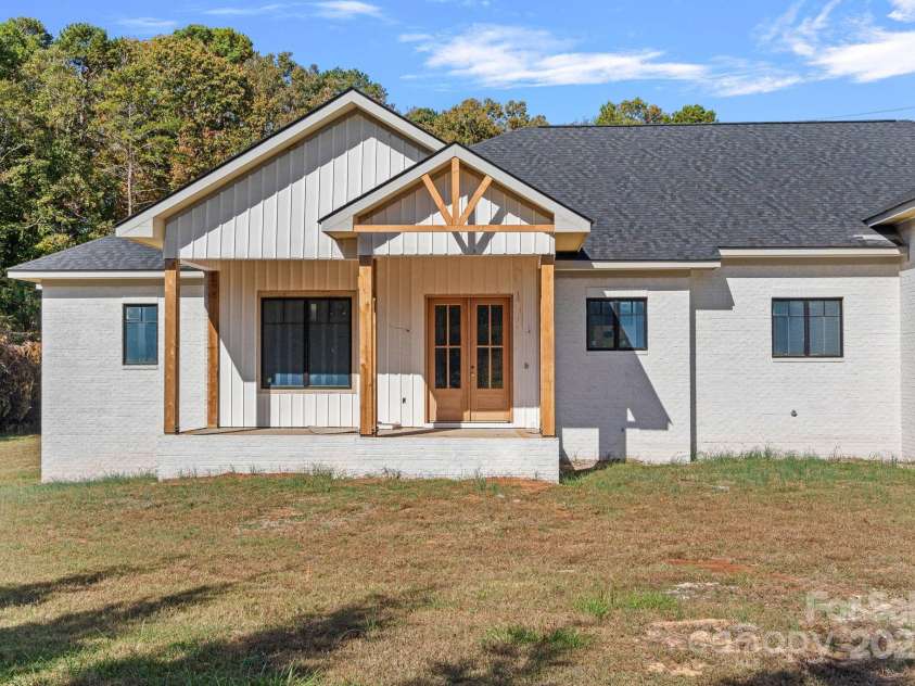 5039 Eliza Long Wilkie Drive, Huntersville, NC 28078.  MLS# CAR4240694, YatesRealty ID 21152. In construction