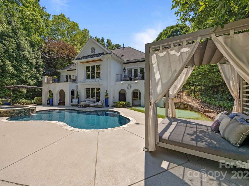 19506 Mary Ardrey Circle, Cornelius, NC 28031.  MLS# CAR4268997, YatesRealty ID 21153. 