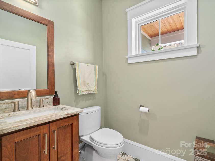 46 Starwood Valley Trail, Arden, NC 28704.  MLS# CAR4219498, YatesRealty ID 21155. 