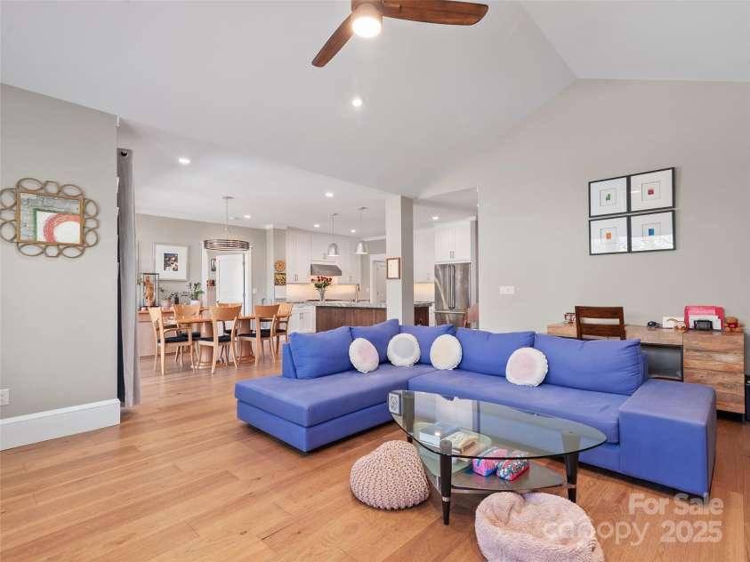 46 Starwood Valley Trail, Arden, NC 28704.  MLS# CAR4219498, YatesRealty ID 21155. 