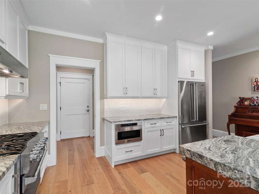 46 Starwood Valley Trail, Arden, NC 28704.  MLS# CAR4219498, YatesRealty ID 21155. 