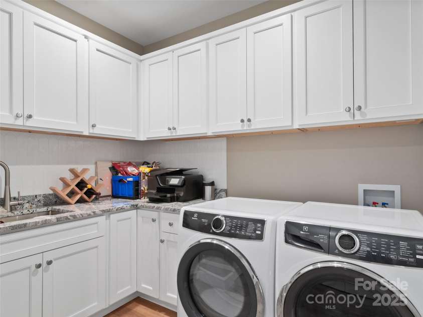46 Starwood Valley Trail, Arden, NC 28704.  MLS# CAR4219498, YatesRealty ID 21155. 