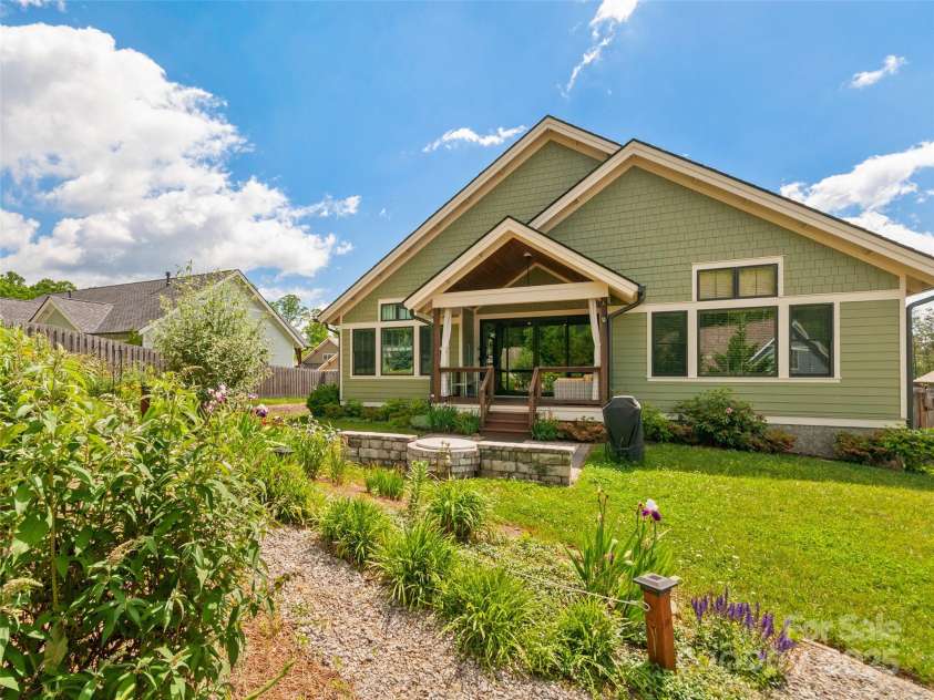 46 Starwood Valley Trail, Arden, NC 28704.  MLS# CAR4219498, YatesRealty ID 21155. 
