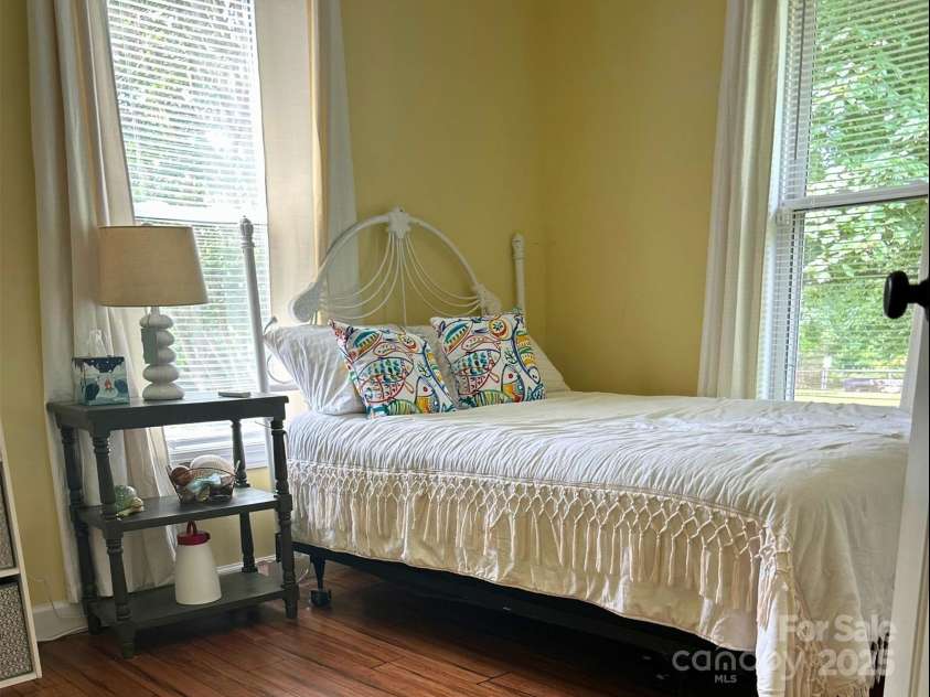 329 Highland Drive, Lincolnton, NC 28092.  MLS# CAR4260967, YatesRealty ID 21156. 
