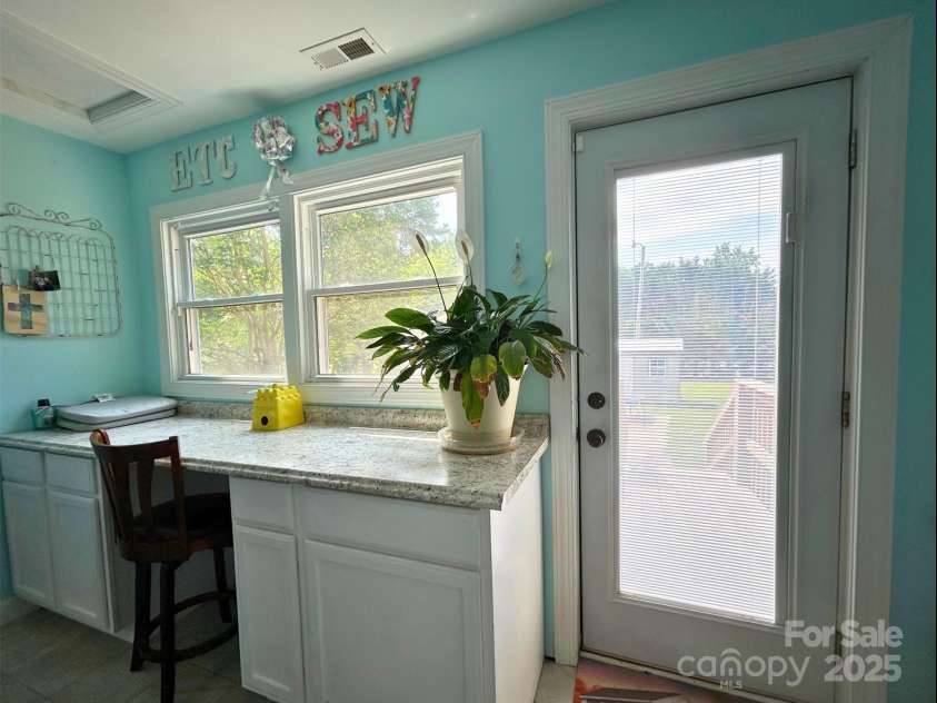 329 Highland Drive, Lincolnton, NC 28092.  MLS# CAR4260967, YatesRealty ID 21156. 