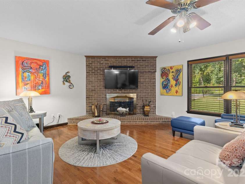 4920 Surfwood Drive, Sherrills Ford, NC 28673.  MLS# CAR4297659, YatesRealty ID 21158. 