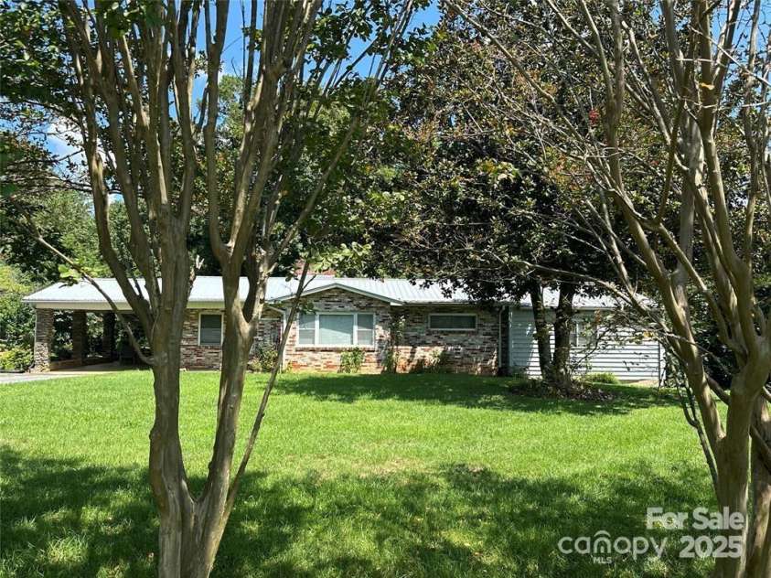 1258 Misty Morn Drive, Lenoir, NC 28645.  MLS# CAR4224884, YatesRealty ID 2116. 