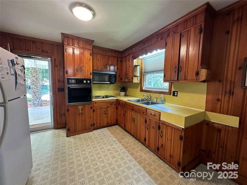 1258 Misty Morn Drive, Lenoir, NC 28645.  MLS# CAR4224884, YatesRealty ID 2116. 