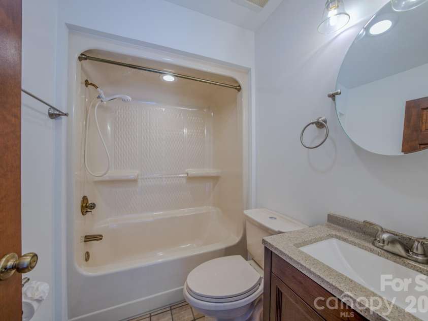 452 Cragmont Road, Black Mountain, NC 28711.  MLS# CAR4299091, YatesRealty ID 2116. 