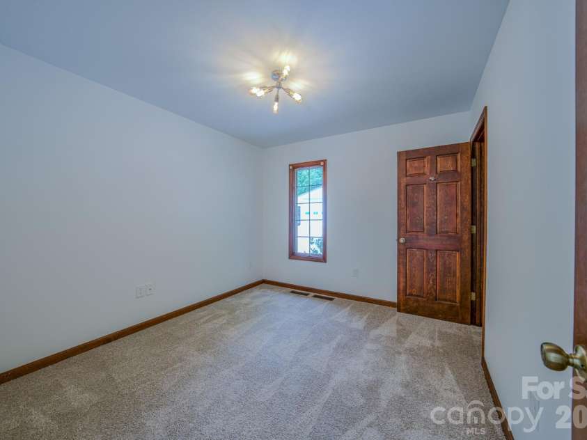 452 Cragmont Road, Black Mountain, NC 28711.  MLS# CAR4299091, YatesRealty ID 2116. 
