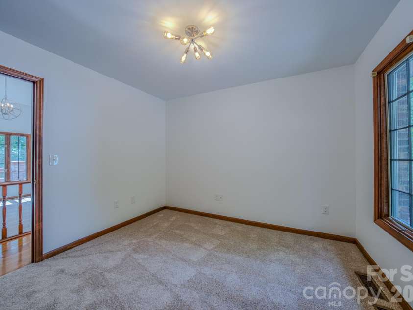 452 Cragmont Road, Black Mountain, NC 28711.  MLS# CAR4299091, YatesRealty ID 2116. 