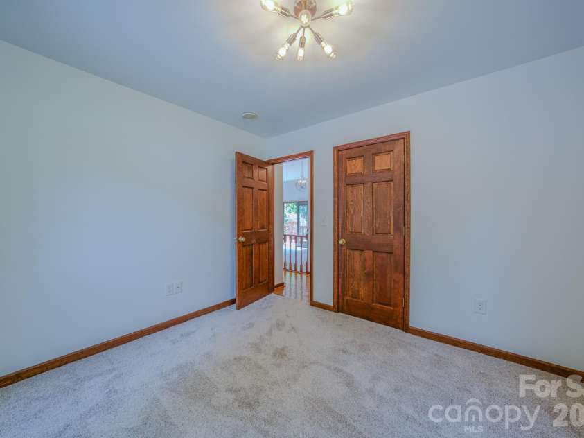 452 Cragmont Road, Black Mountain, NC 28711.  MLS# CAR4299091, YatesRealty ID 2116. 