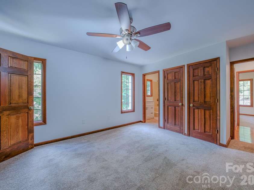 452 Cragmont Road, Black Mountain, NC 28711.  MLS# CAR4299091, YatesRealty ID 2116. 