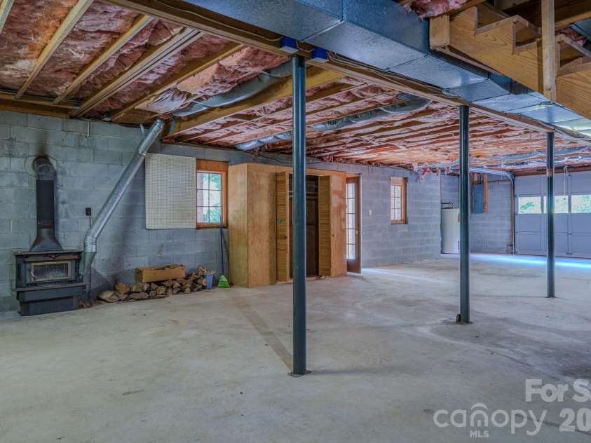 452 Cragmont Road, Black Mountain, NC 28711.  MLS# CAR4299091, YatesRealty ID 2116. 