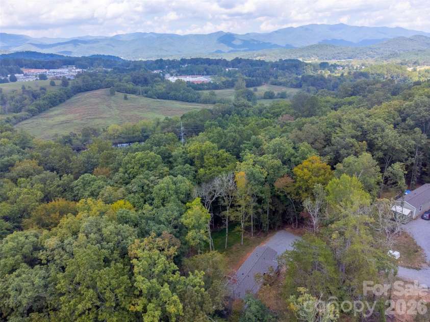 75 Windswept Lane, Hayesville, NC 28904.  MLS# CAR4320566, YatesRealty ID 2116. 