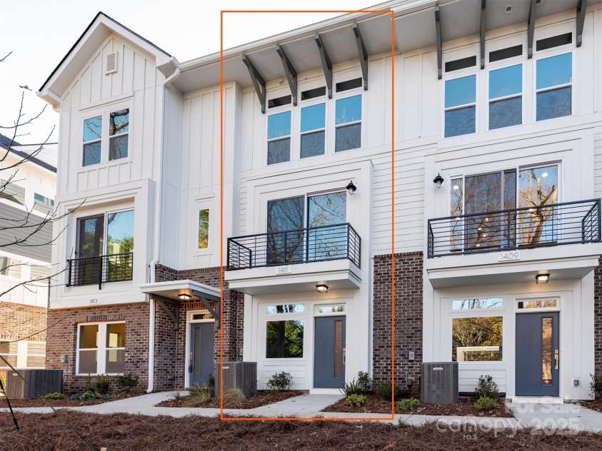 1411 Collier Walk Alley, Charlotte, NC 28205.  MLS# CAR4138994, YatesRealty ID 21160. 