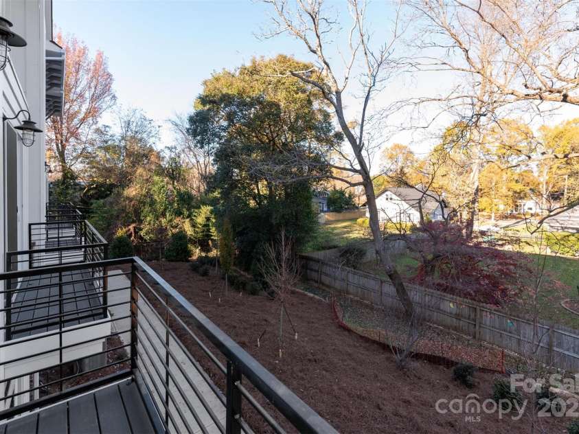 1411 Collier Walk Alley, Charlotte, NC 28205.  MLS# CAR4138994, YatesRealty ID 21160. 