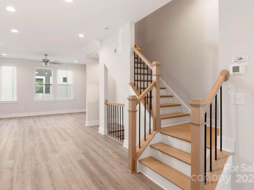 1411 Collier Walk Alley, Charlotte, NC 28205.  MLS# CAR4138994, YatesRealty ID 21160. Dining Room