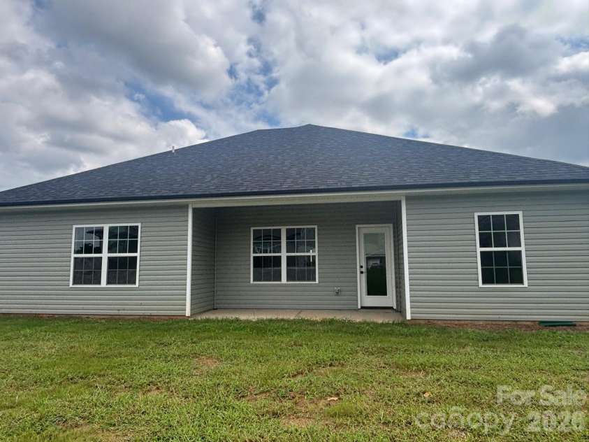 155 Swinford Drive, Salisbury, NC 28144.  MLS# CAR4343037, YatesRealty ID 21161. 