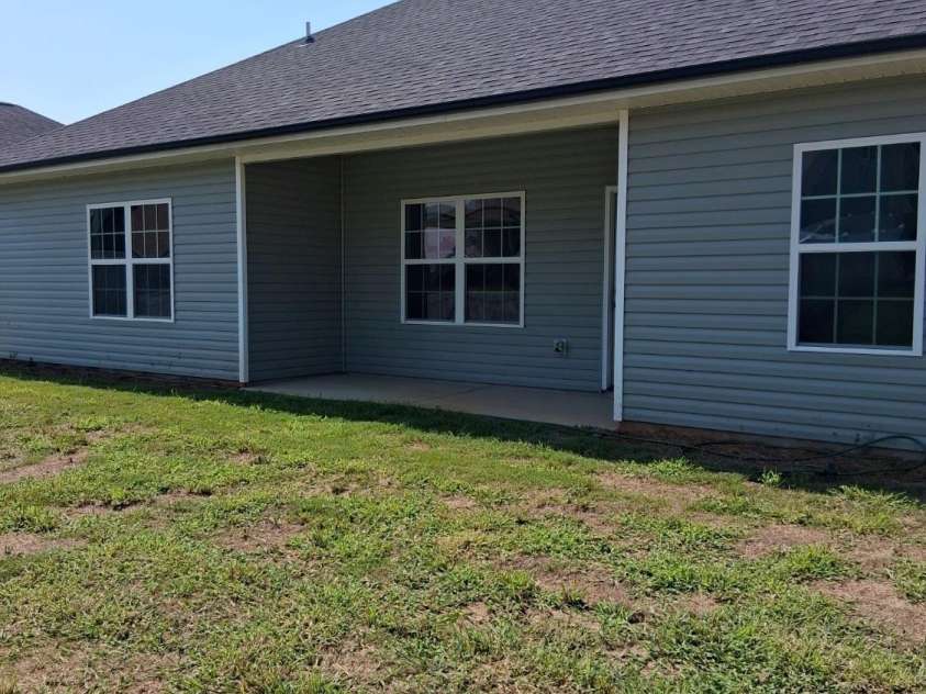 155 Swinford Drive, Salisbury, NC 28144.  MLS# CAR4343037, YatesRealty ID 21161. Lanai