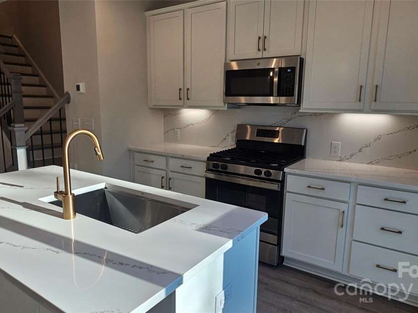 1217 34th Street, Charlotte, NC 28205.  MLS# CAR4139009, YatesRealty ID 21162. 