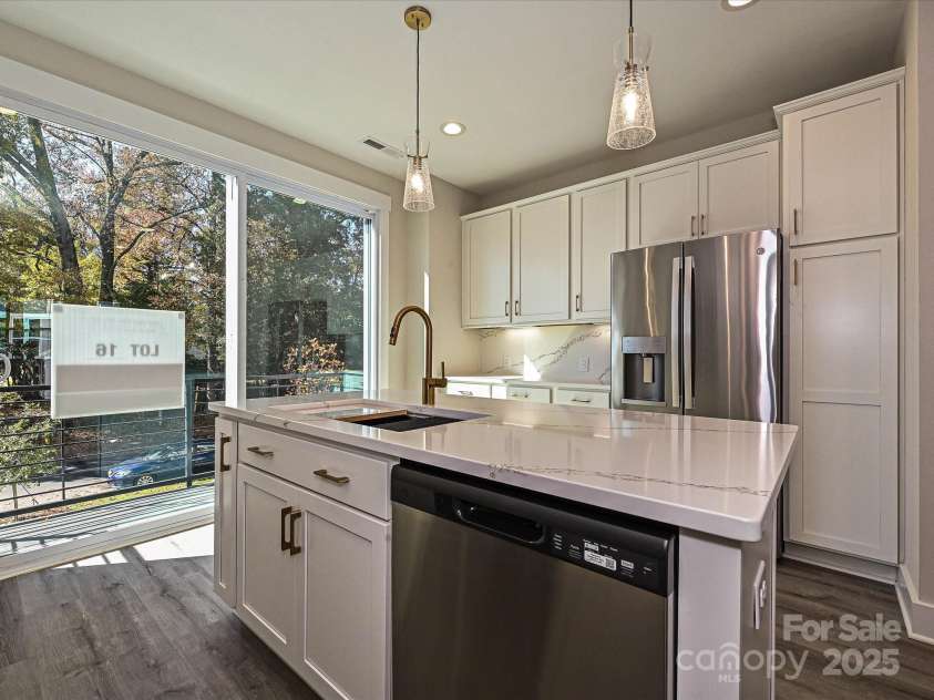 1217 34th Street, Charlotte, NC 28205.  MLS# CAR4139009, YatesRealty ID 21162. Kitchen