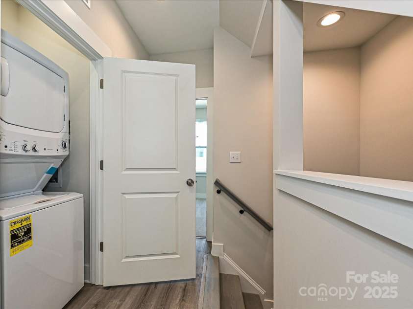 1217 34th Street, Charlotte, NC 28205.  MLS# CAR4139009, YatesRealty ID 21162. Laundry