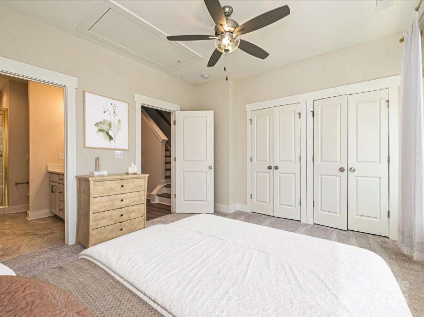 1217 34th Street, Charlotte, NC 28205.  MLS# CAR4139009, YatesRealty ID 21162. Primary Suite - Virtually Staged