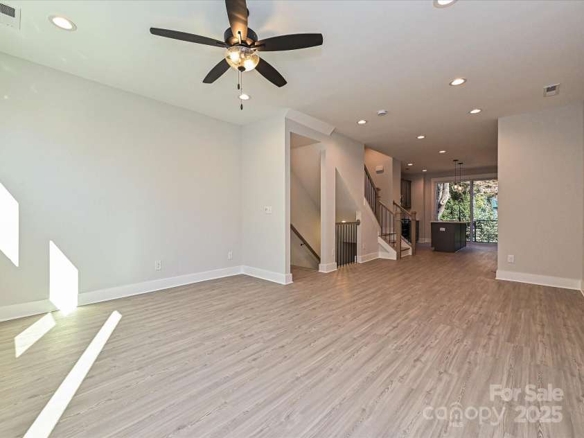 1419 Collier Walk Alley, Charlotte, NC 28205.  MLS# CAR4197769, YatesRealty ID 21164. Living/Dining/Kitchen