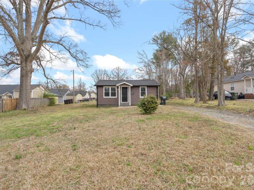 419 Lige Street, Rock Hill, SC 29730.  MLS# CAR4353859, YatesRealty ID 21164. 