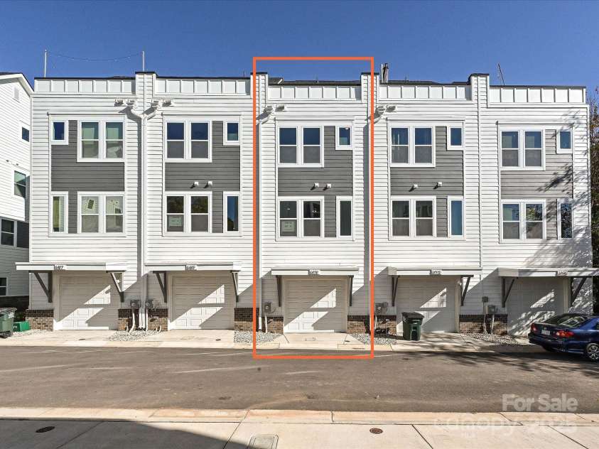 1421 Collier Walk Alley, Charlotte, NC 28205.  MLS# CAR4197775, YatesRealty ID 21165. Garage Exterior