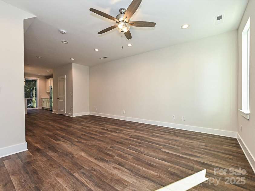 1421 Collier Walk Alley, Charlotte, NC 28205.  MLS# CAR4197775, YatesRealty ID 21165. Living/Dining/Kitchen