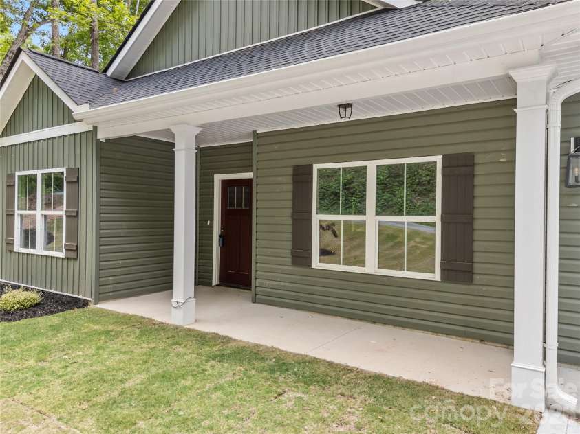 16 Forest Drive, Travelers Rest, SC 29690.  MLS# CAR4315401, YatesRealty ID 21165. 