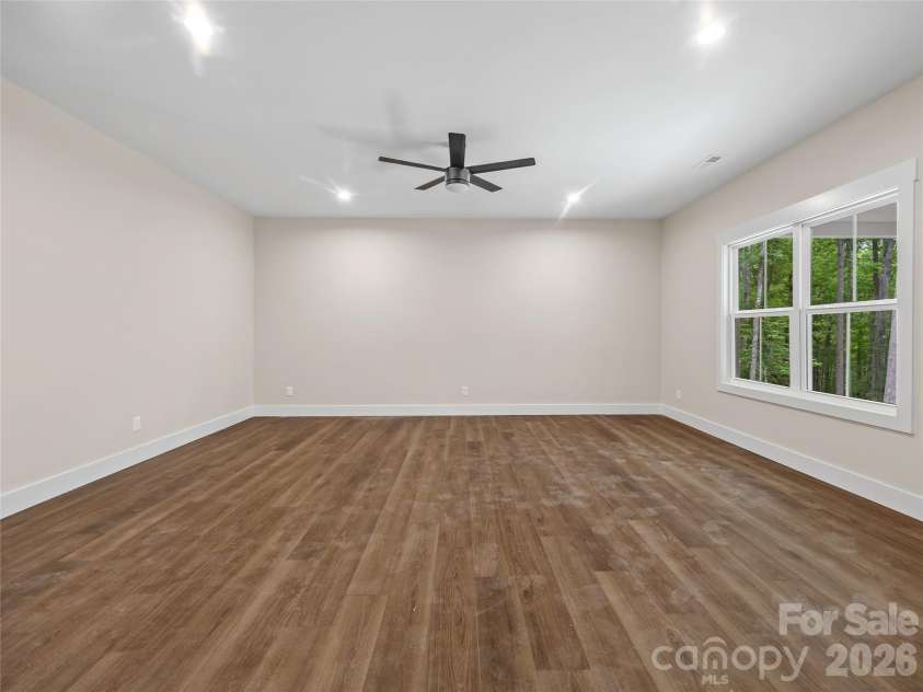 16 Forest Drive, Travelers Rest, SC 29690.  MLS# CAR4315401, YatesRealty ID 21165. 