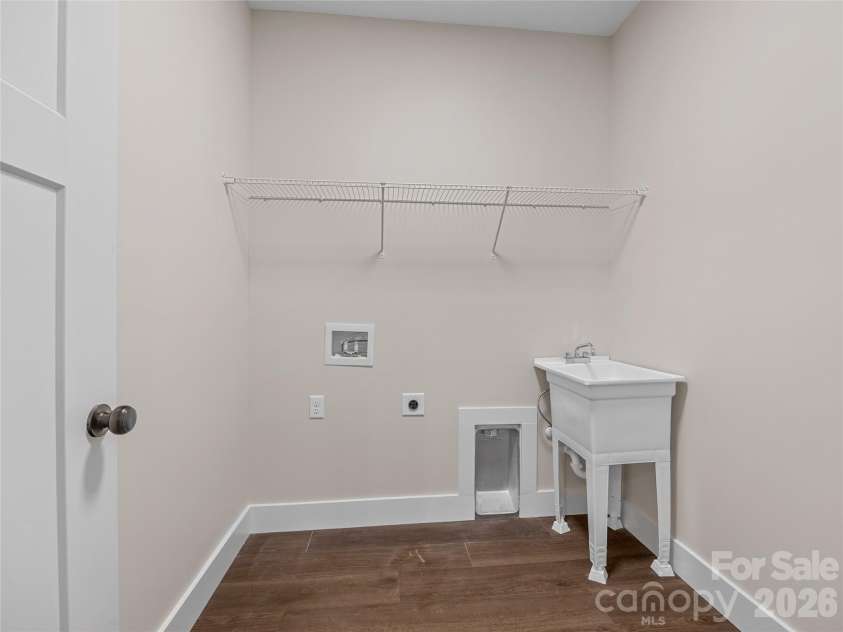 16 Forest Drive, Travelers Rest, SC 29690.  MLS# CAR4315401, YatesRealty ID 21165. 